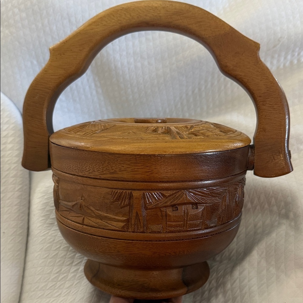 Vintage Monkeypod Wood Carved Wooden Handled Lidded Bowl 11 in x 8 in. Like new!